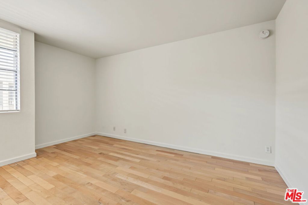 740 N Kings Road 314 Property Photo 17