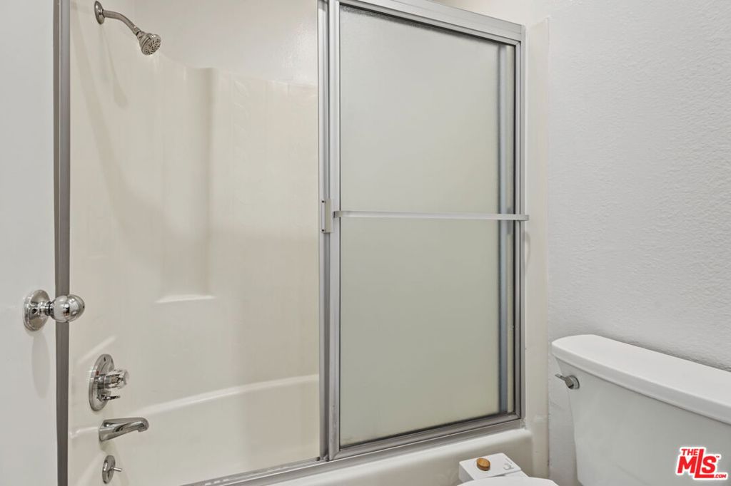 740 N Kings Road 314 Property Photo 22