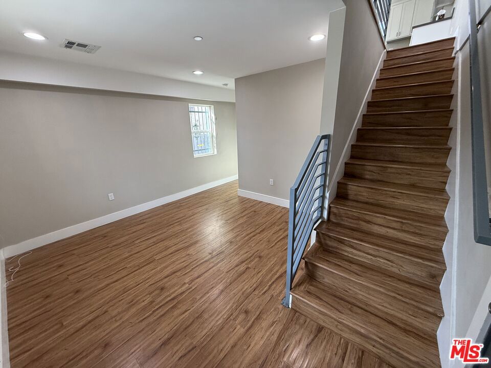 2303 1/2 Hauser Boulevard Property Photo 2