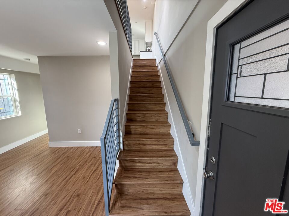 2303 1/2 Hauser Boulevard Property Photo 3