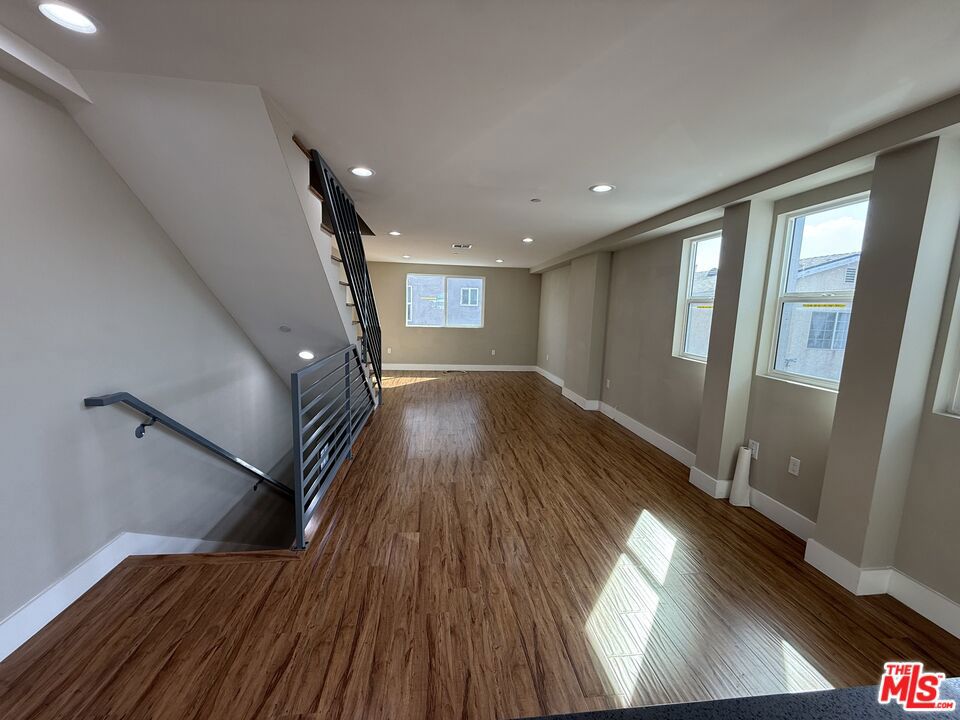 2303 1/2 Hauser Boulevard Property Photo 7