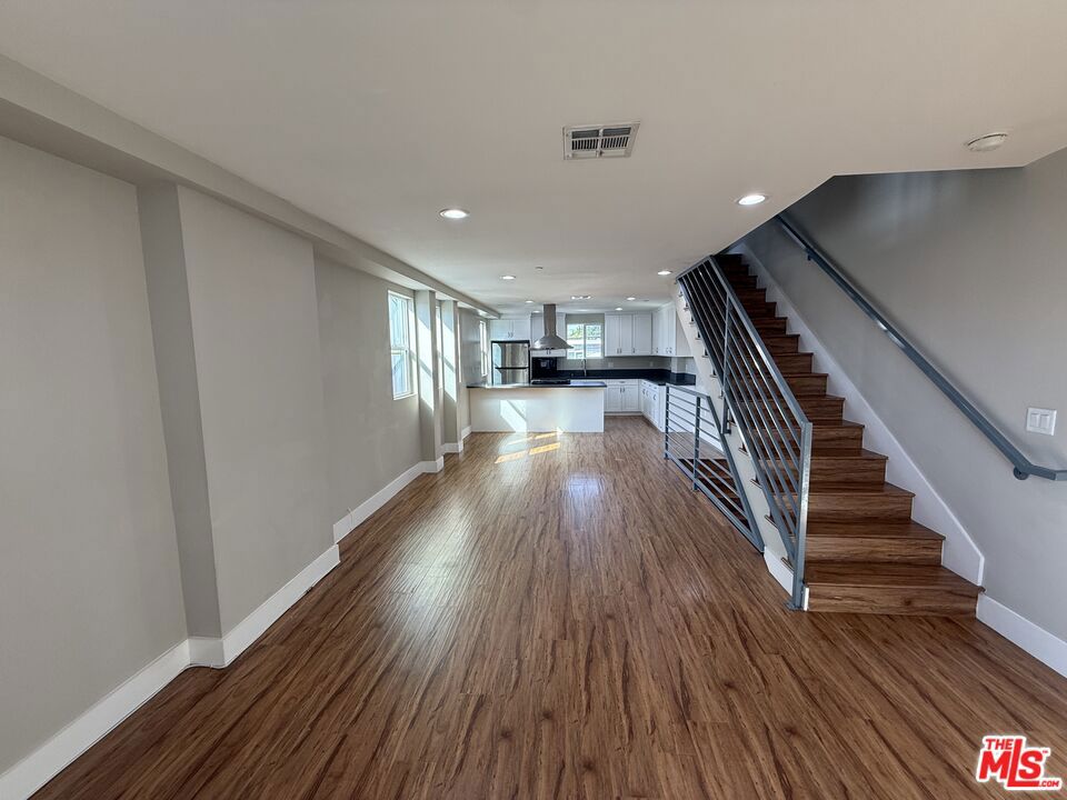 2303 1/2 Hauser Boulevard Property Photo 8