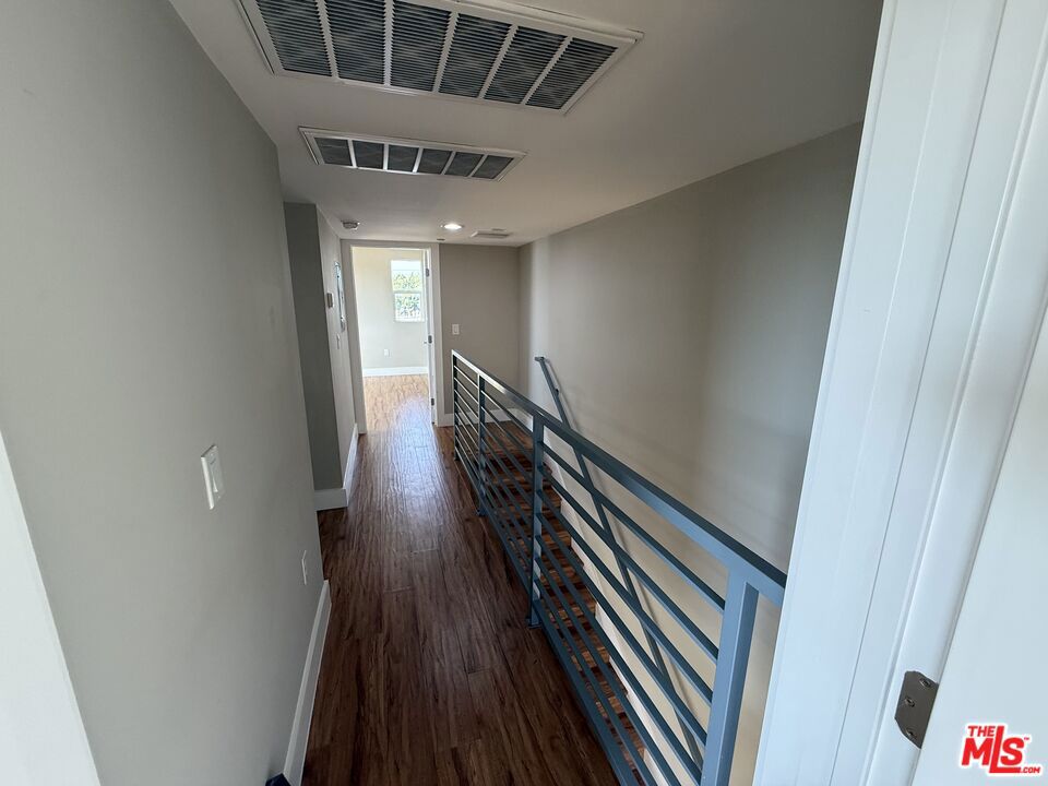 2303 1/2 Hauser Boulevard Property Photo 12