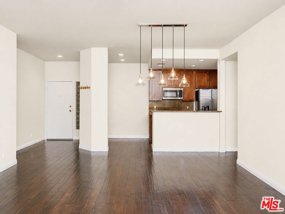 10021 Tabor Street 109 Property Photo 4