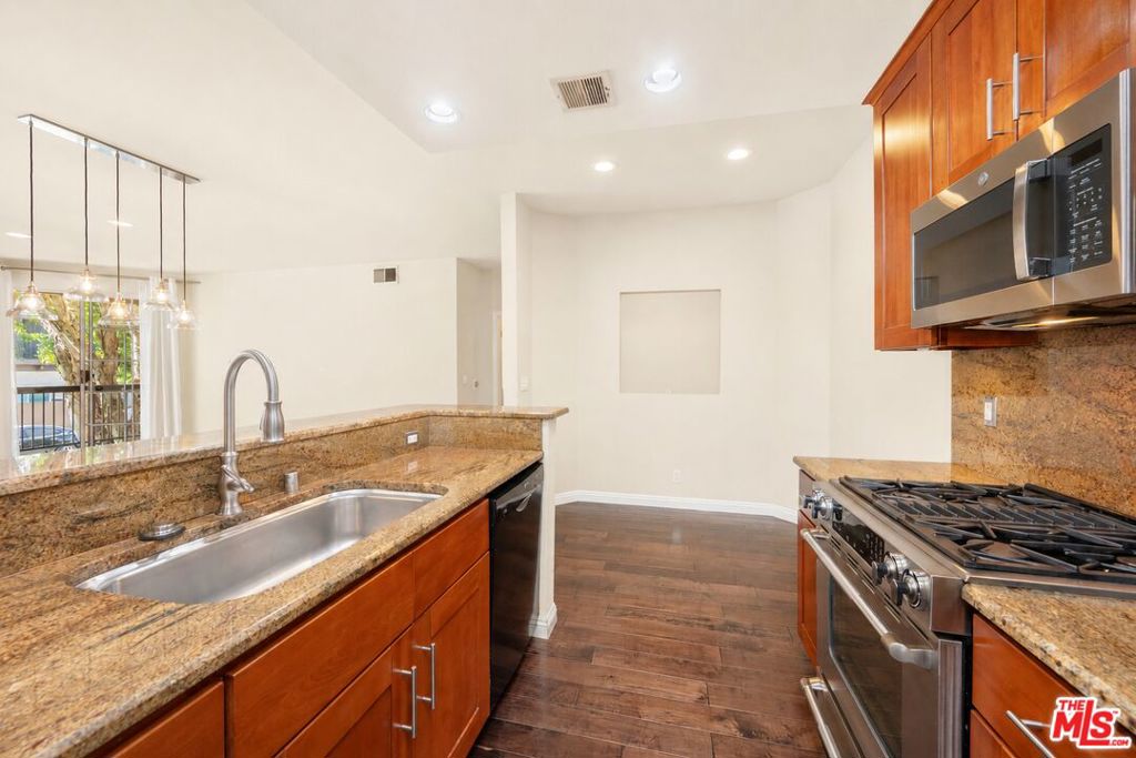 10021 Tabor Street 109 Property Photo 6