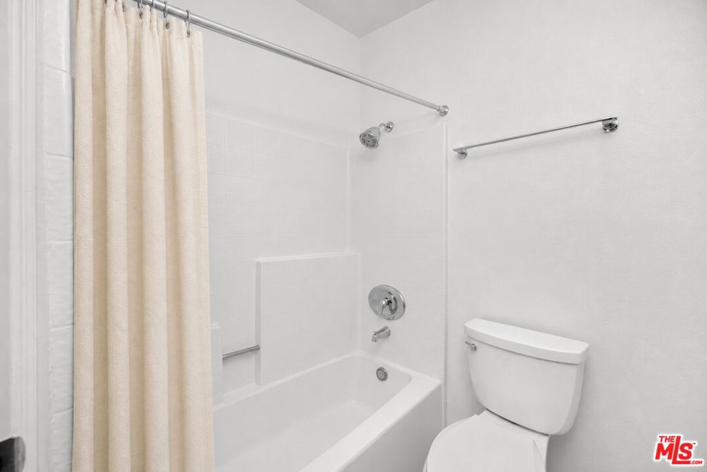 10021 Tabor Street 109 Property Photo 10
