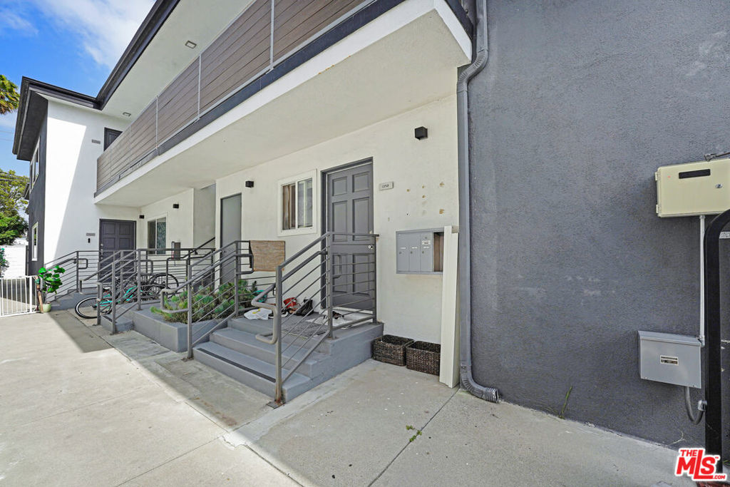 12441 Gilmore Avenue 4 Property Photo 5