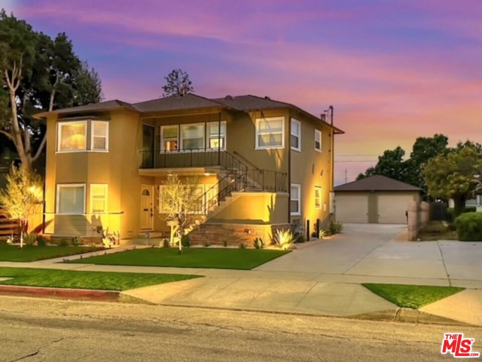 6311 La Tijera Boulevard Property Photo 3
