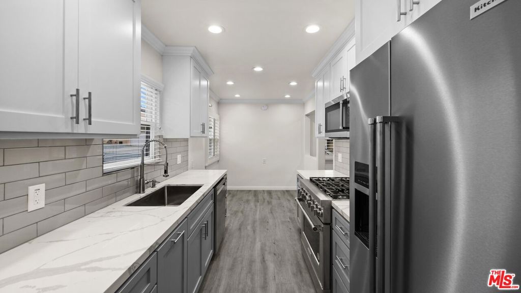 6311 La Tijera Boulevard Property Photo 24