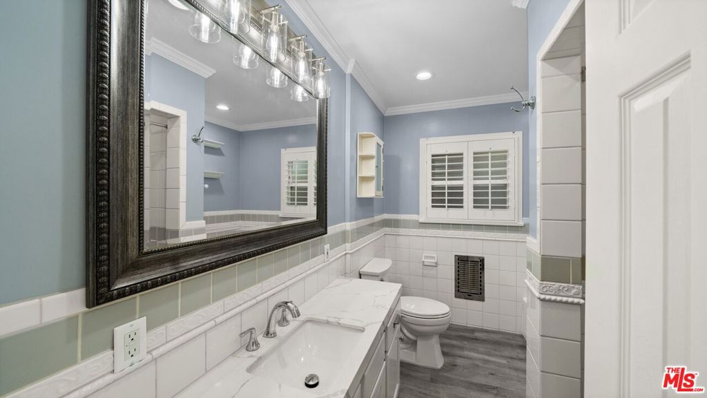 6311 La Tijera Boulevard Property Photo 25