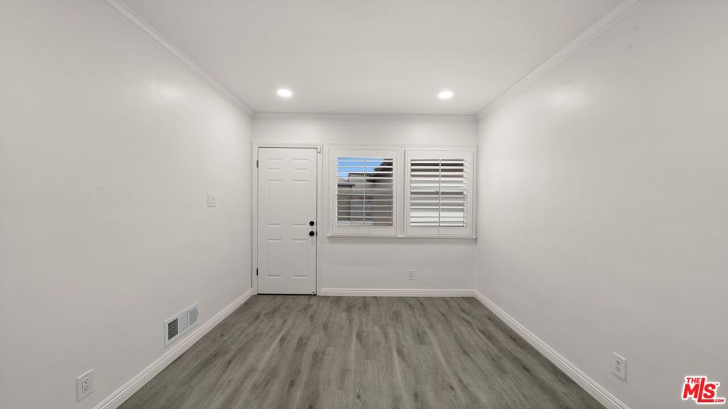6311 La Tijera Boulevard Property Photo 39