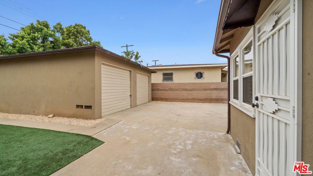 6311 La Tijera Boulevard Property Photo 51