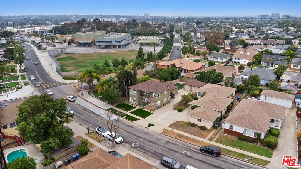 6311 La Tijera Boulevard Property Photo 58