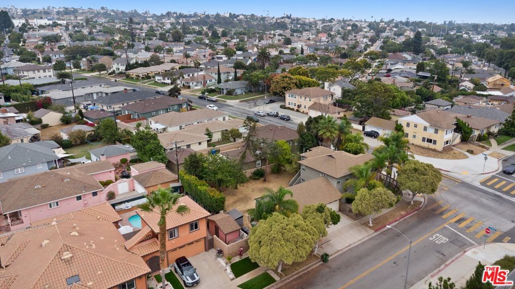 6311 La Tijera Boulevard Property Photo 62