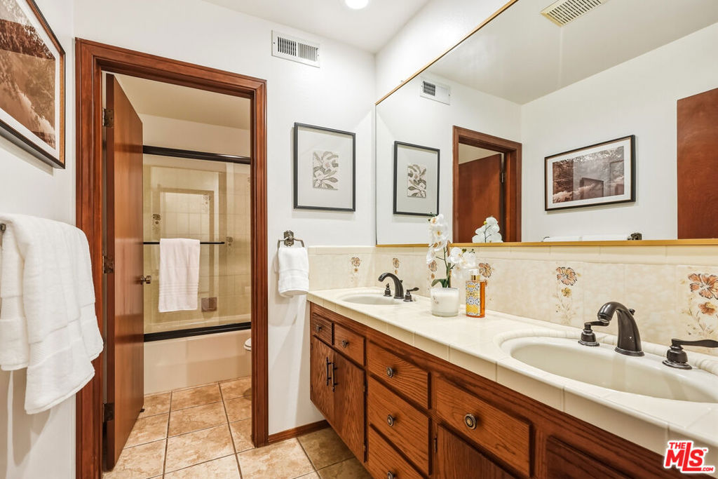 5461 Horizon Drive Property Photo 11