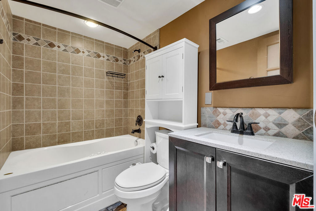351 S Monte Vista Street 7 Property Photo 5