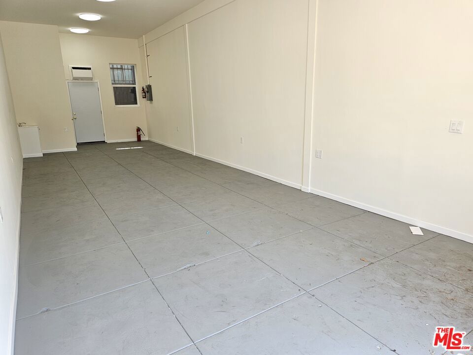 5867 Melrose Avenue 5867 Property Photo 6