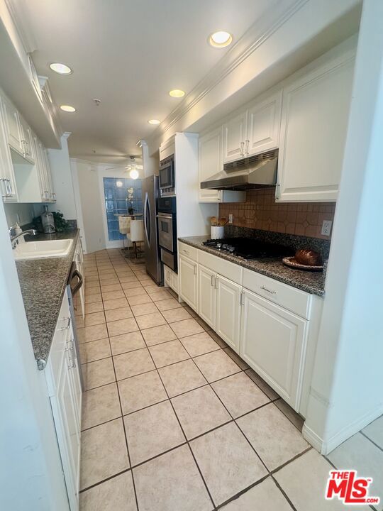 1817 Selby Avenue 102 Property Photo 19
