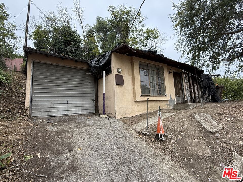 2501 Florentina Avenue Property Photo 2