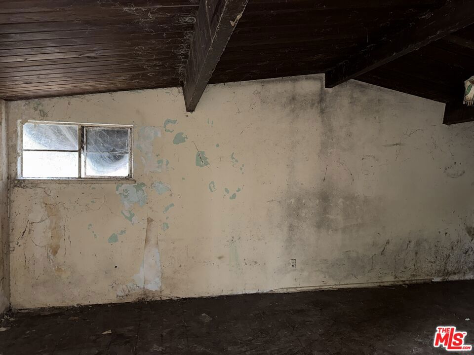 2501 Florentina Avenue Property Photo 4