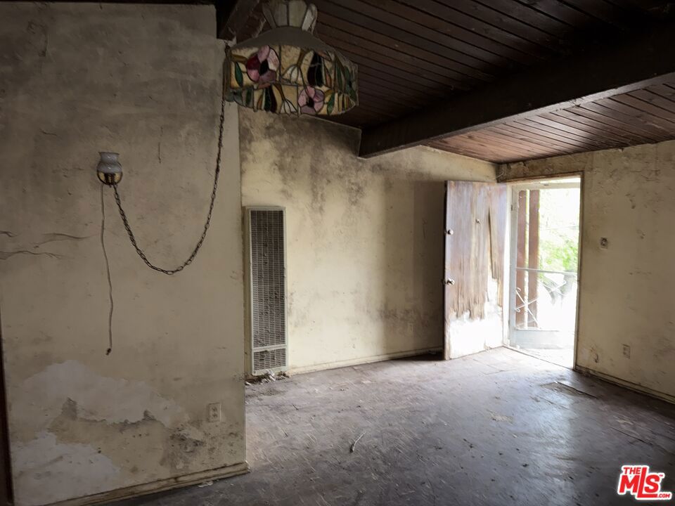 2501 Florentina Avenue Property Photo 6