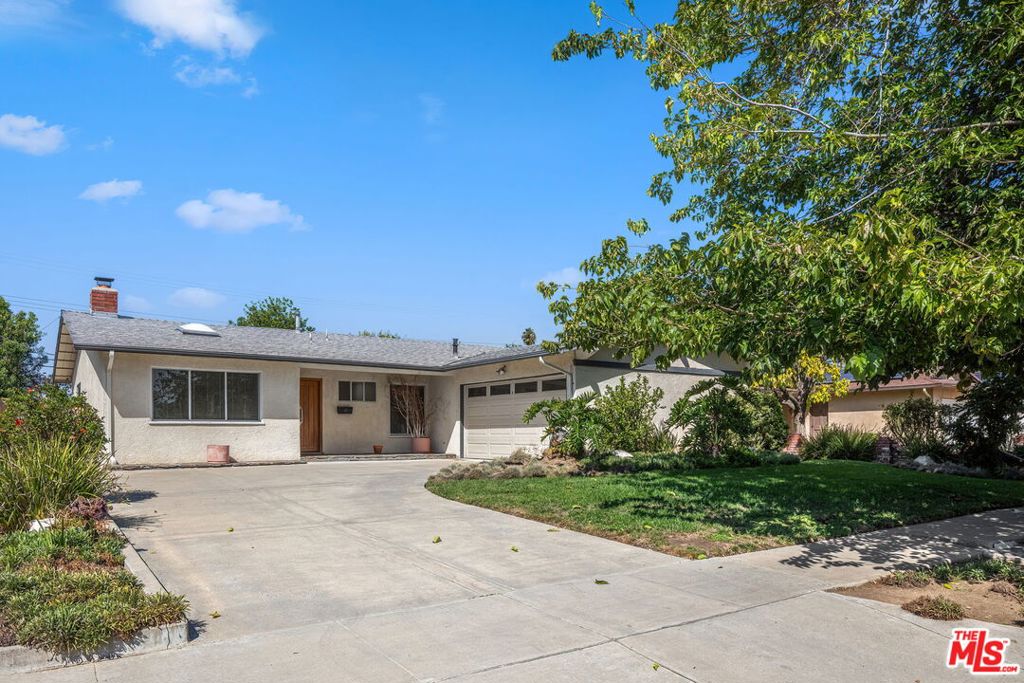 22521 Haynes Street Property Photo 2