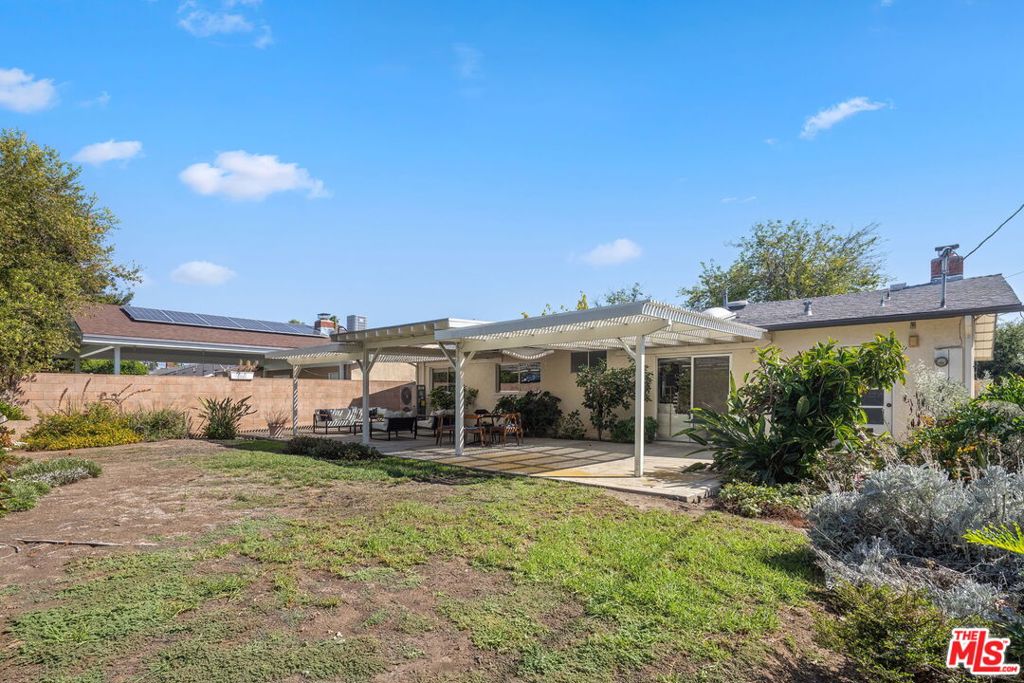 22521 Haynes Street Property Photo 25