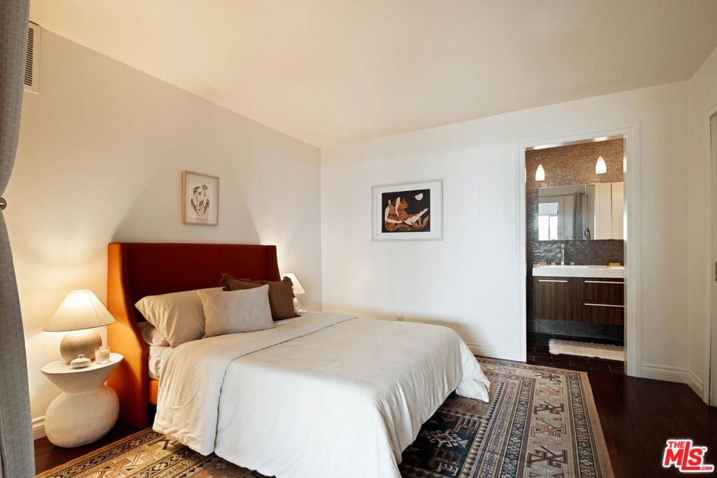 1021 N Crescent Heights Boulevard 207 Property Photo 15