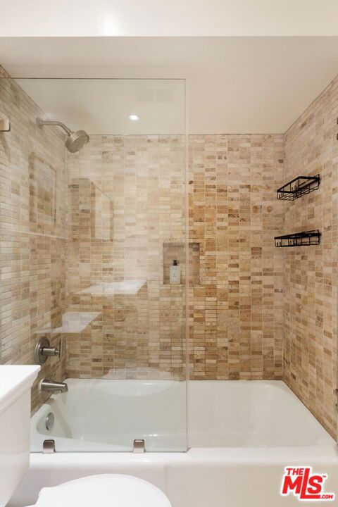 1021 N Crescent Heights Boulevard 207 Property Photo 25