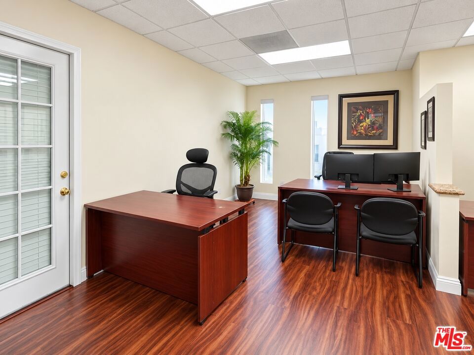 10535 Paramount Boulevard Property Photo 54