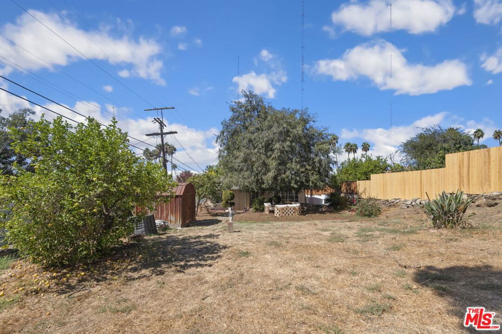 2216 N Indiana Avenue Property Photo 60