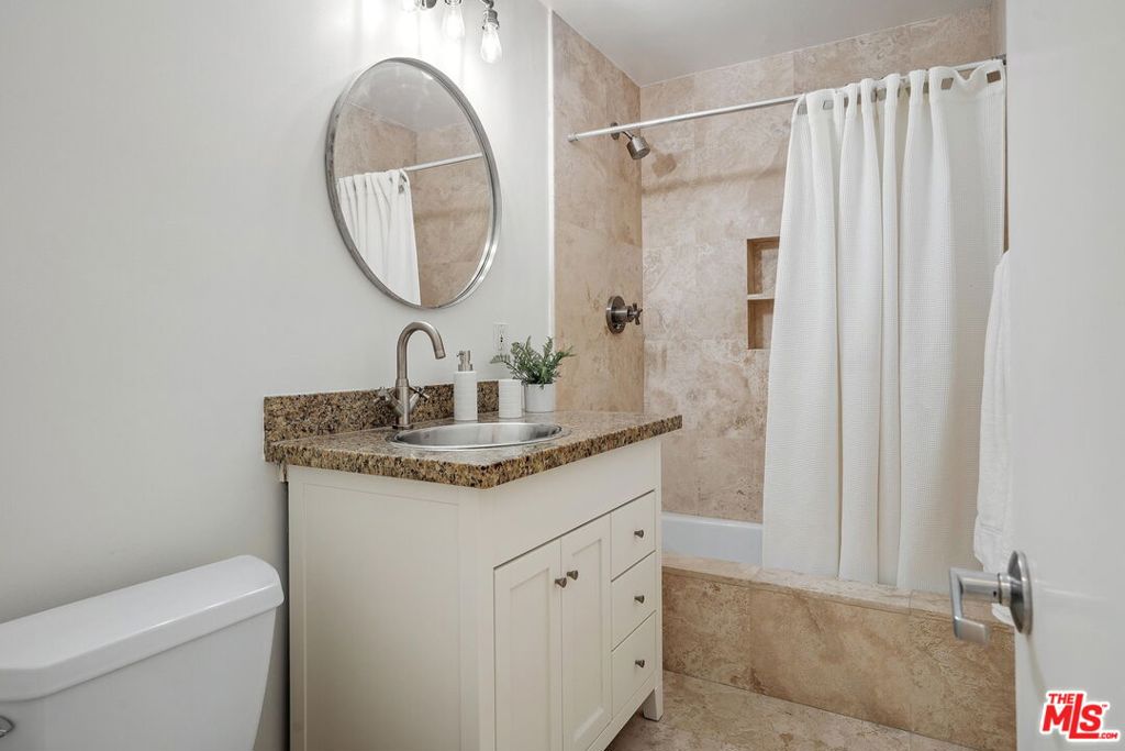 11959 Dorothy Street 2 Property Photo 16