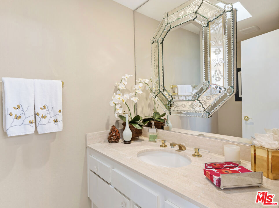 1585 E Sierra Way Property Photo 24