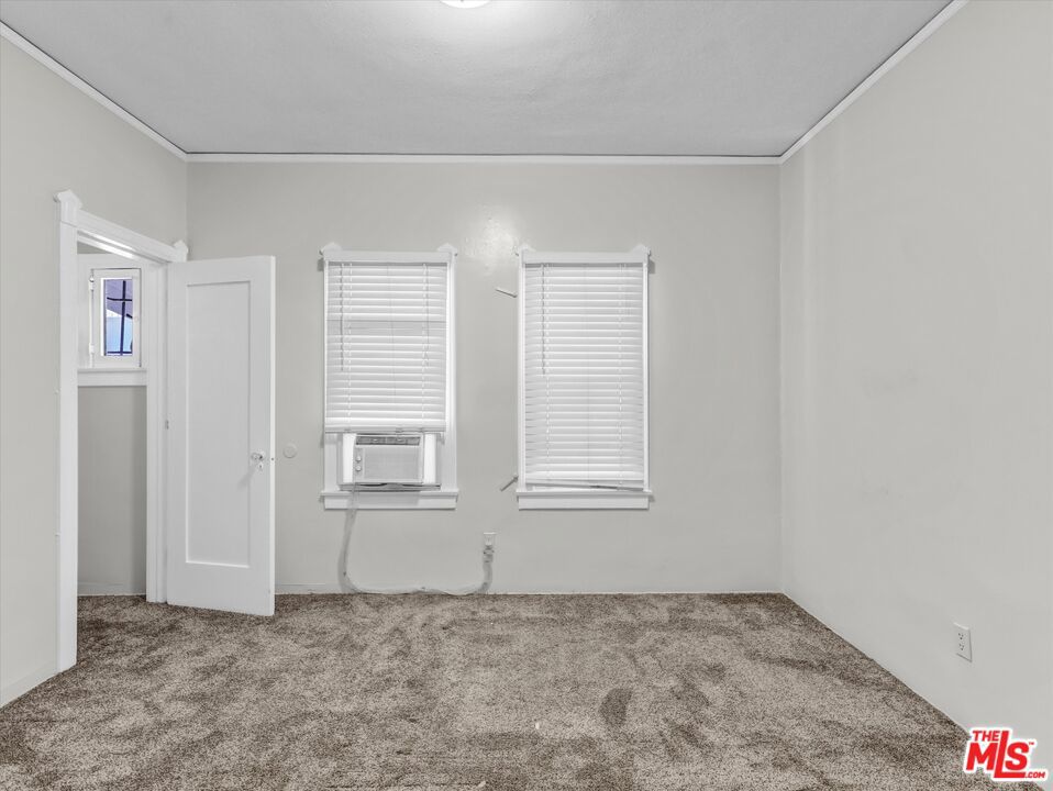 6407 Orange Street 1/2 Property Photo 16