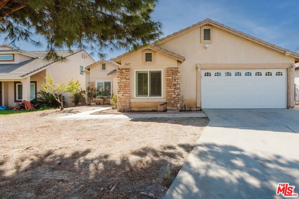 2619 W Windhaven Drive Property Photo 1