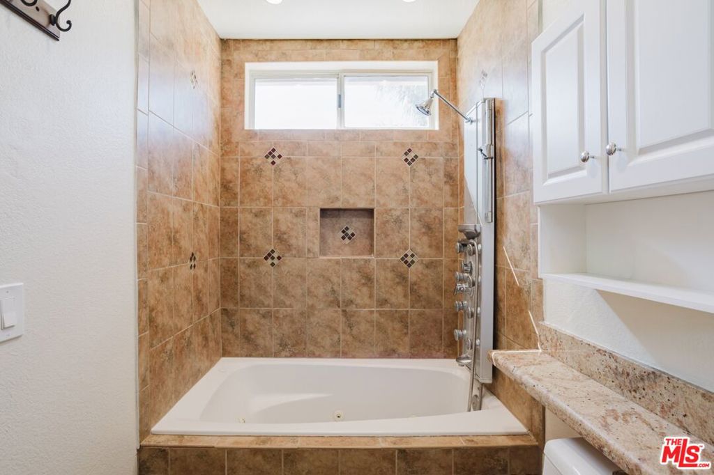 2619 W Windhaven Drive Property Photo 17