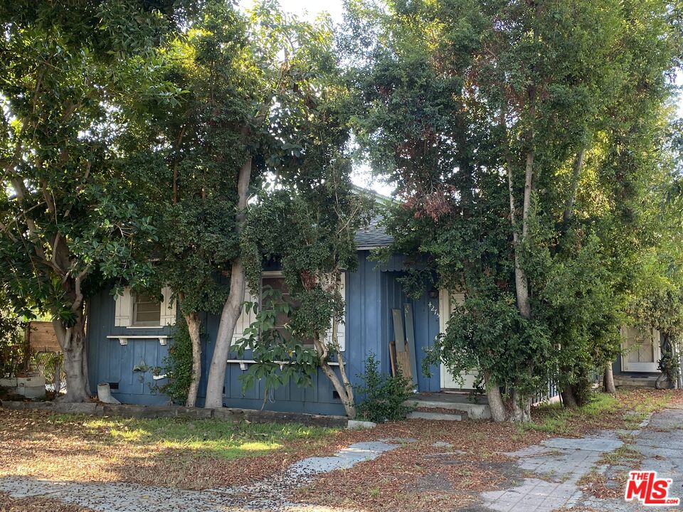 4275 Revere Place Property Photo 1