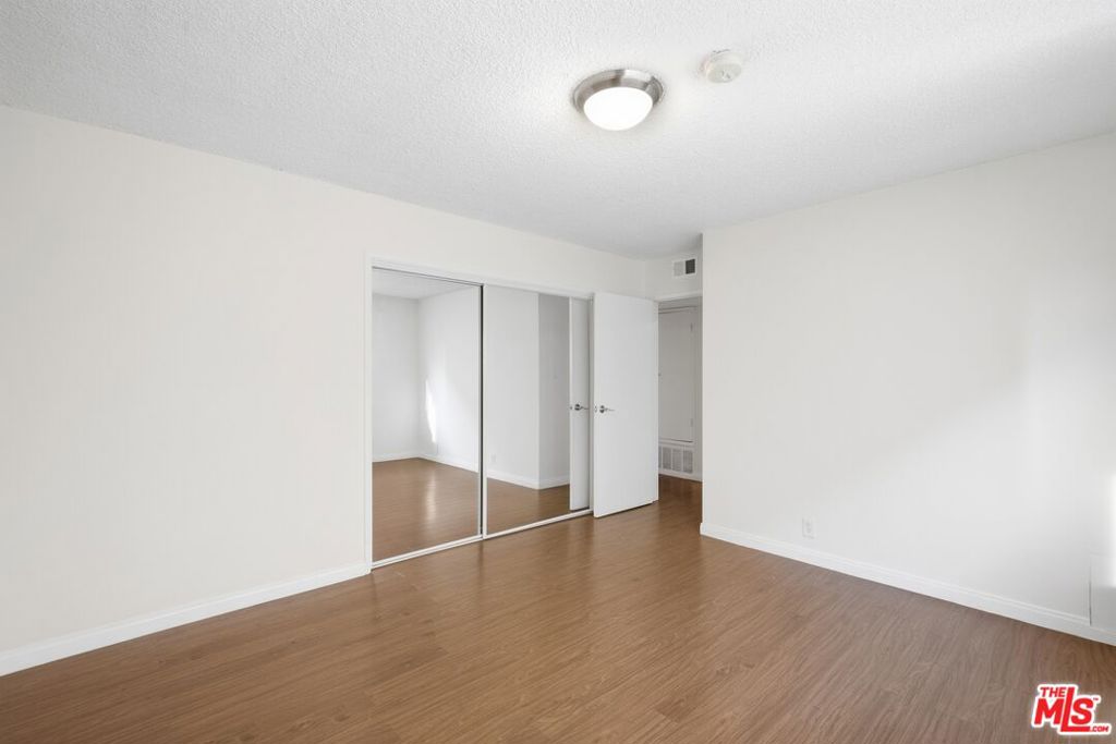 739 N Croft Avenue 207 Property Photo 19