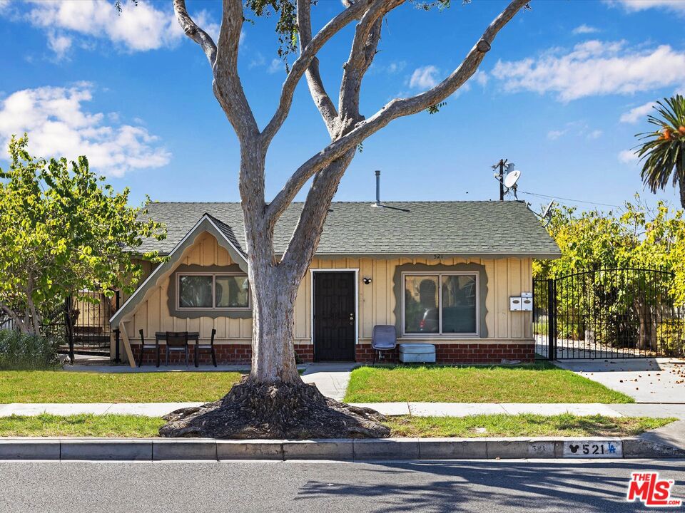 521 S Oak Street Property Photo 1