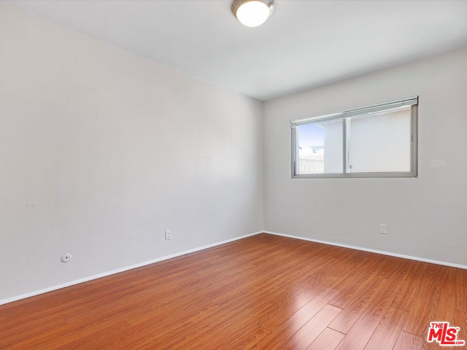 521 S Oak Street Property Photo 11