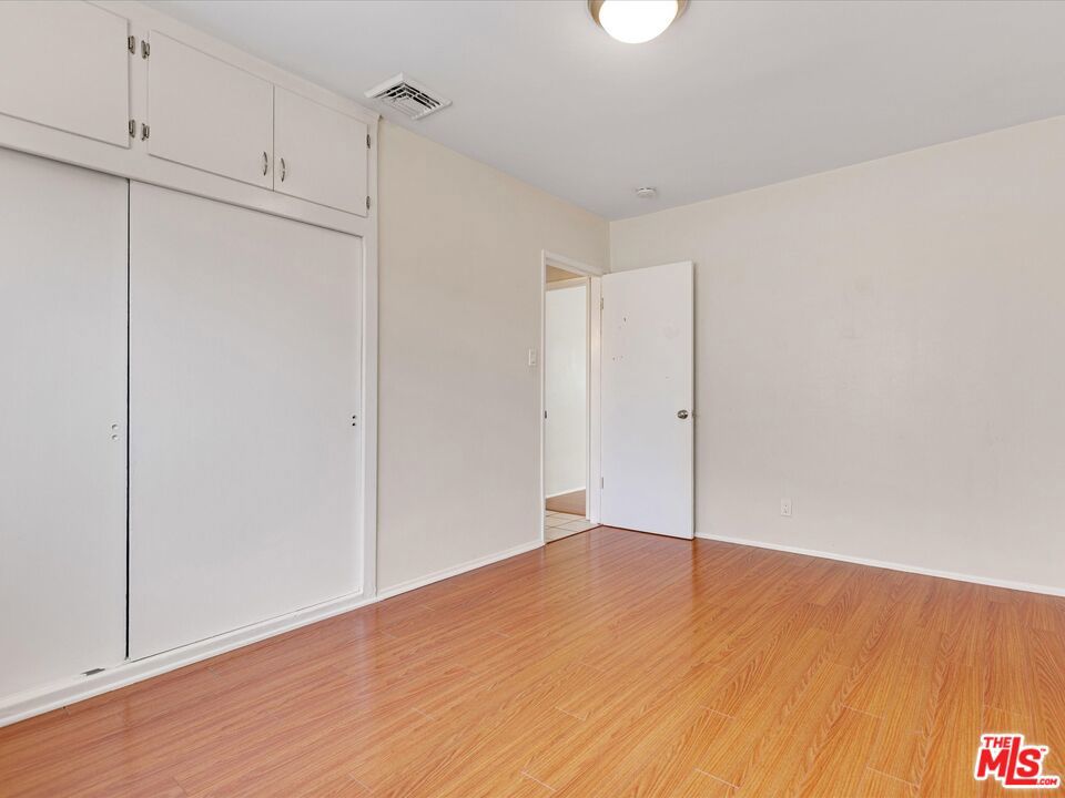 521 S Oak Street Property Photo 12
