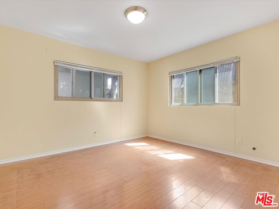 521 S Oak Street Property Photo 30