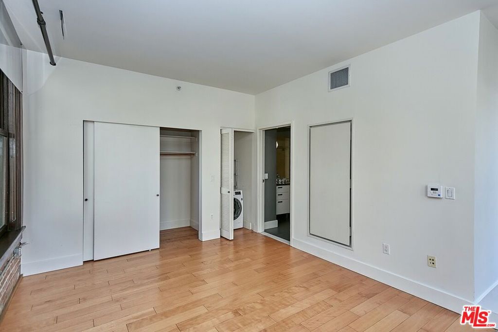 460 S Spring Street 501 Property Photo 9