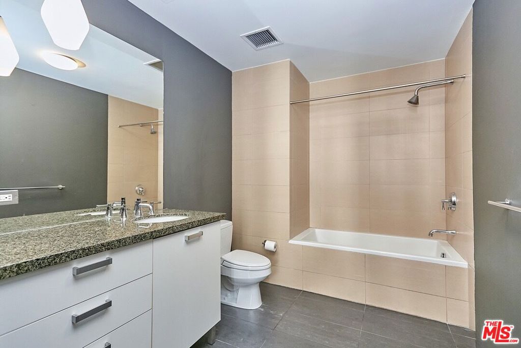 460 S Spring Street 501 Property Photo 10