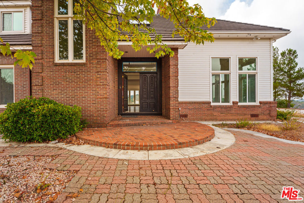 5701 Boulder Creek Road Property Photo 5
