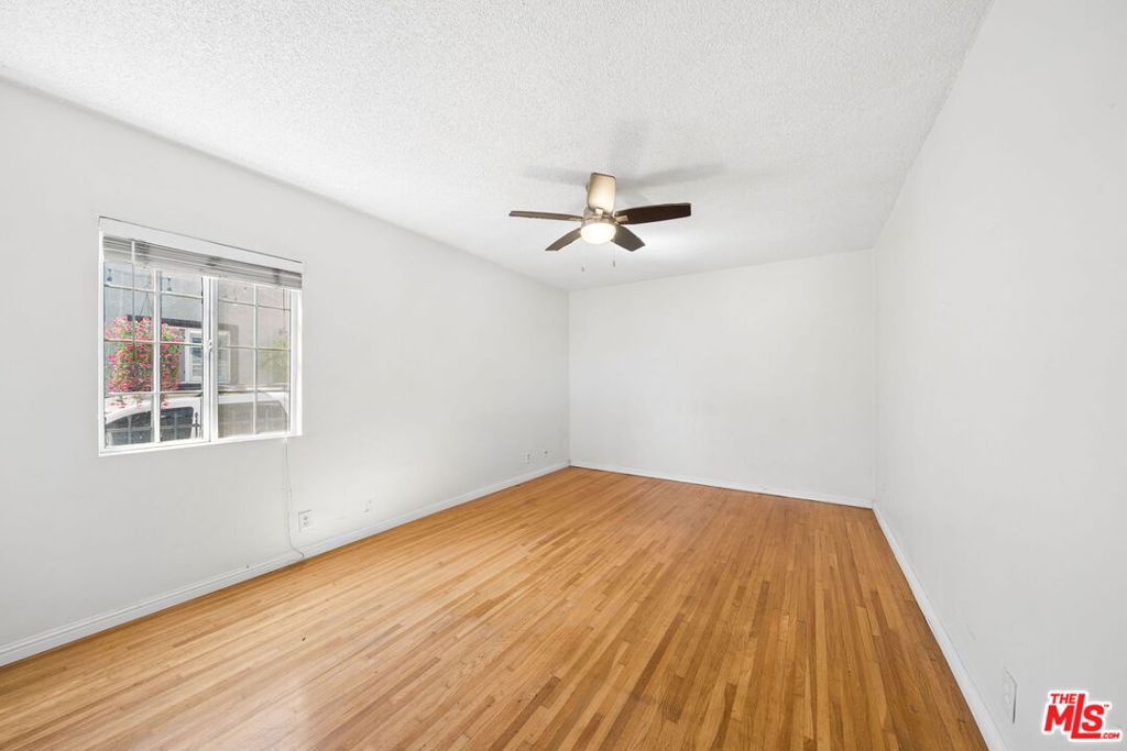 601 W Arbutus Street Property Photo 17