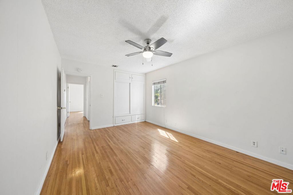 601 W Arbutus Street Property Photo 20