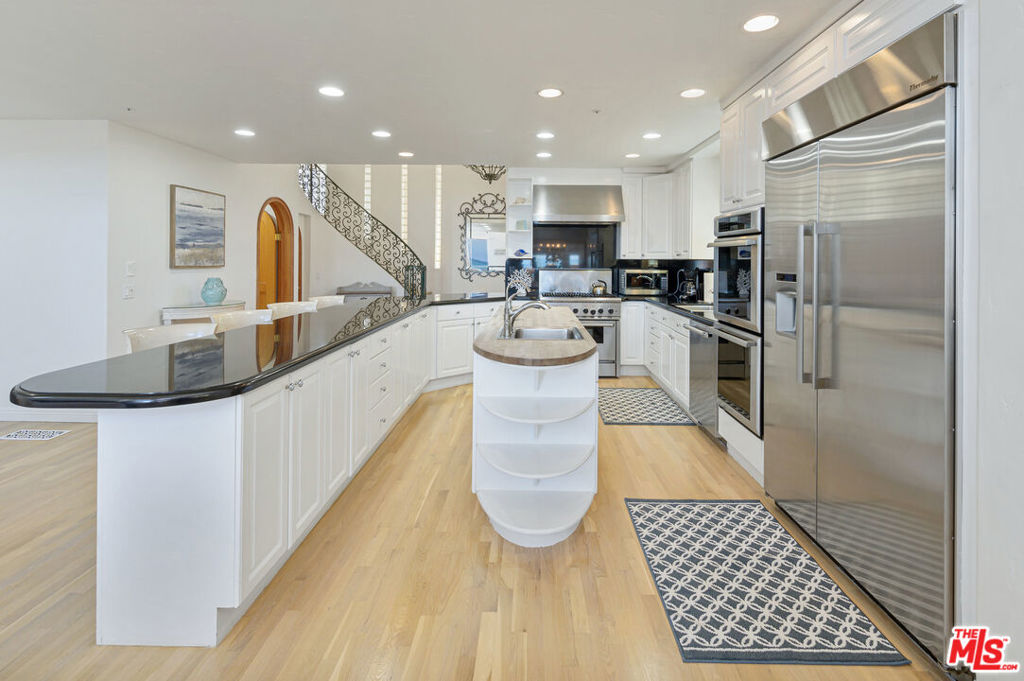 23620 Malibu Colony Road Property Photo 11