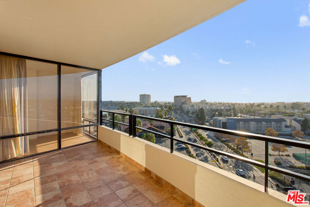 4265 Marina City Drive 701 Property Photo 2