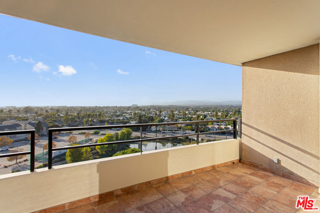 4265 Marina City Drive 701 Property Photo 3